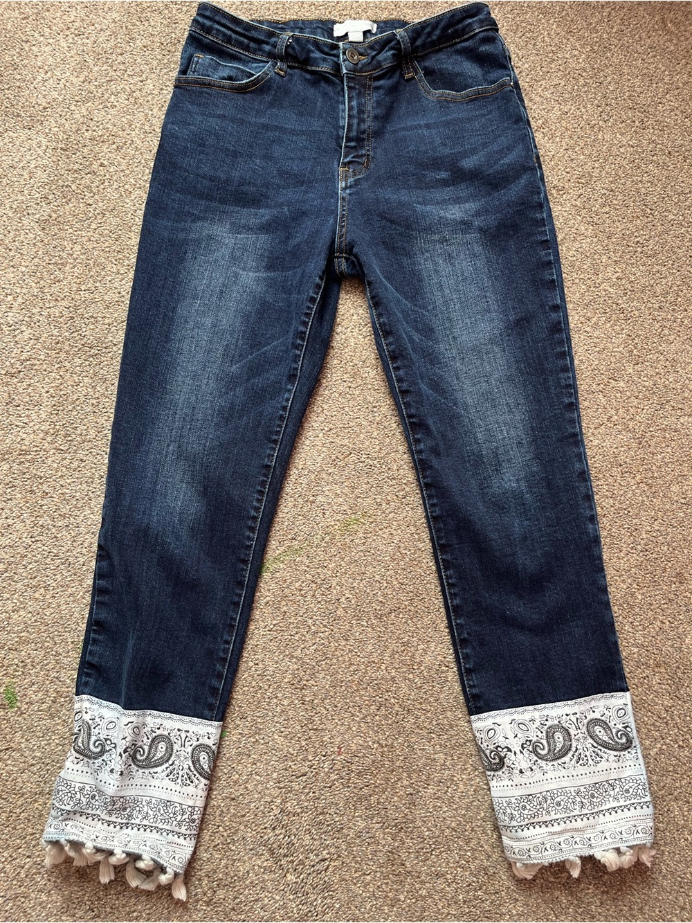 Cute Tassel Cropped Jeans (2)